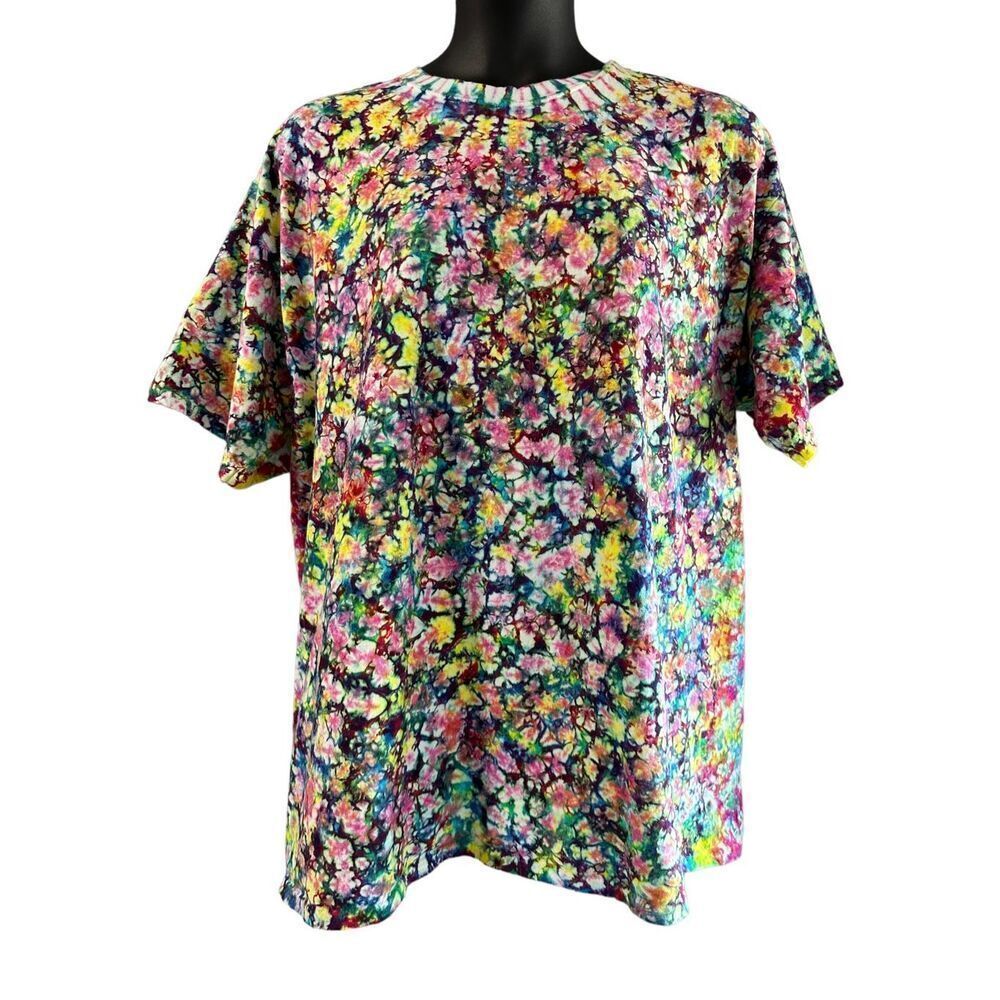 Gildan Women's Size 2XL XXL Multicolored Floral Vibrant Short Sleeve Shirt Top
